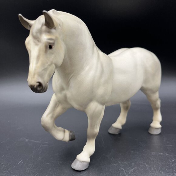 Hagen Renaker DW Percheron Draft Crusader Ceramic Horse Figurine Old Monrovia - Picture 2 of 15